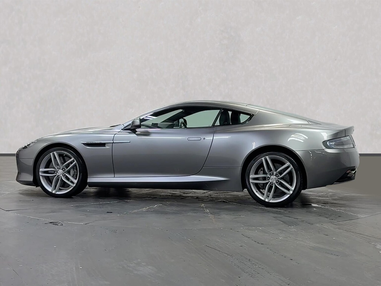 Used Aston Martin Virage 2012 for sale - 77759352: Photo 10