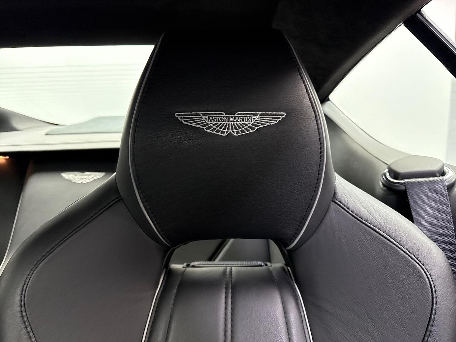 Used Aston Martin Virage 2012 for sale - 77759352: Photo 29