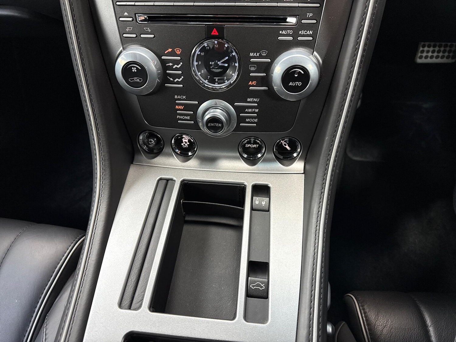 Used Aston Martin Virage 2012 for sale - 77759352: Photo 38