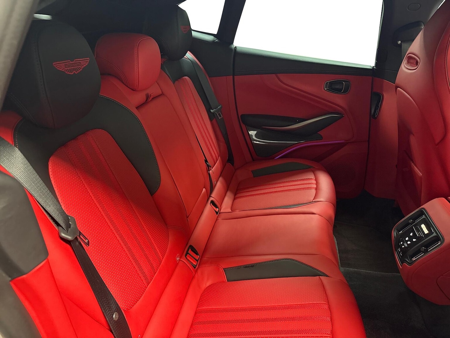 Used Aston Martin DBX 2024 for sale - 77489576: Photo 34