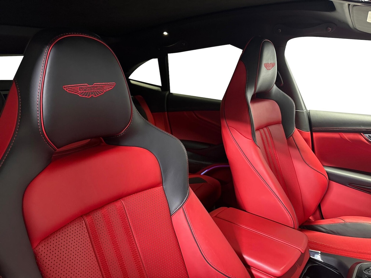 Used Aston Martin DBX 2024 for sale - 77489576: Photo 38