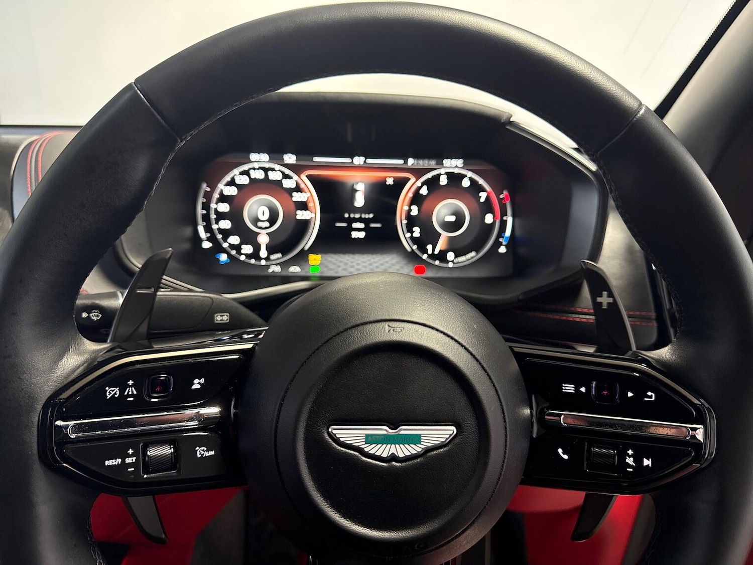 Used Aston Martin DBX 2024 for sale - 77489576: Photo 40