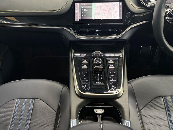 Used Aston Martin DBX 2025 for sale - 75497704: Photo 39