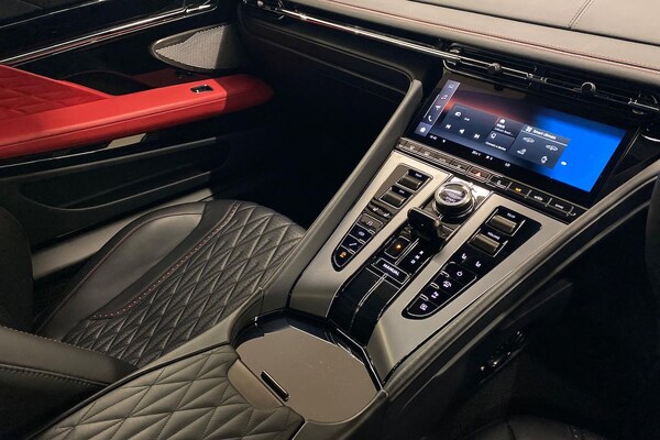 Used Aston Martin V8 2024 for sale - 75499989: Photo 13