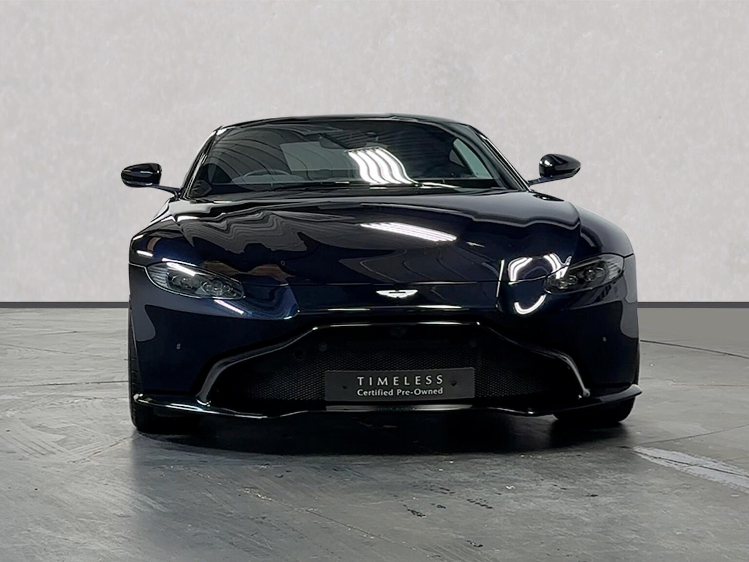 Used Aston Martin Vantage 2019 for sale - 76402393: Photo 15