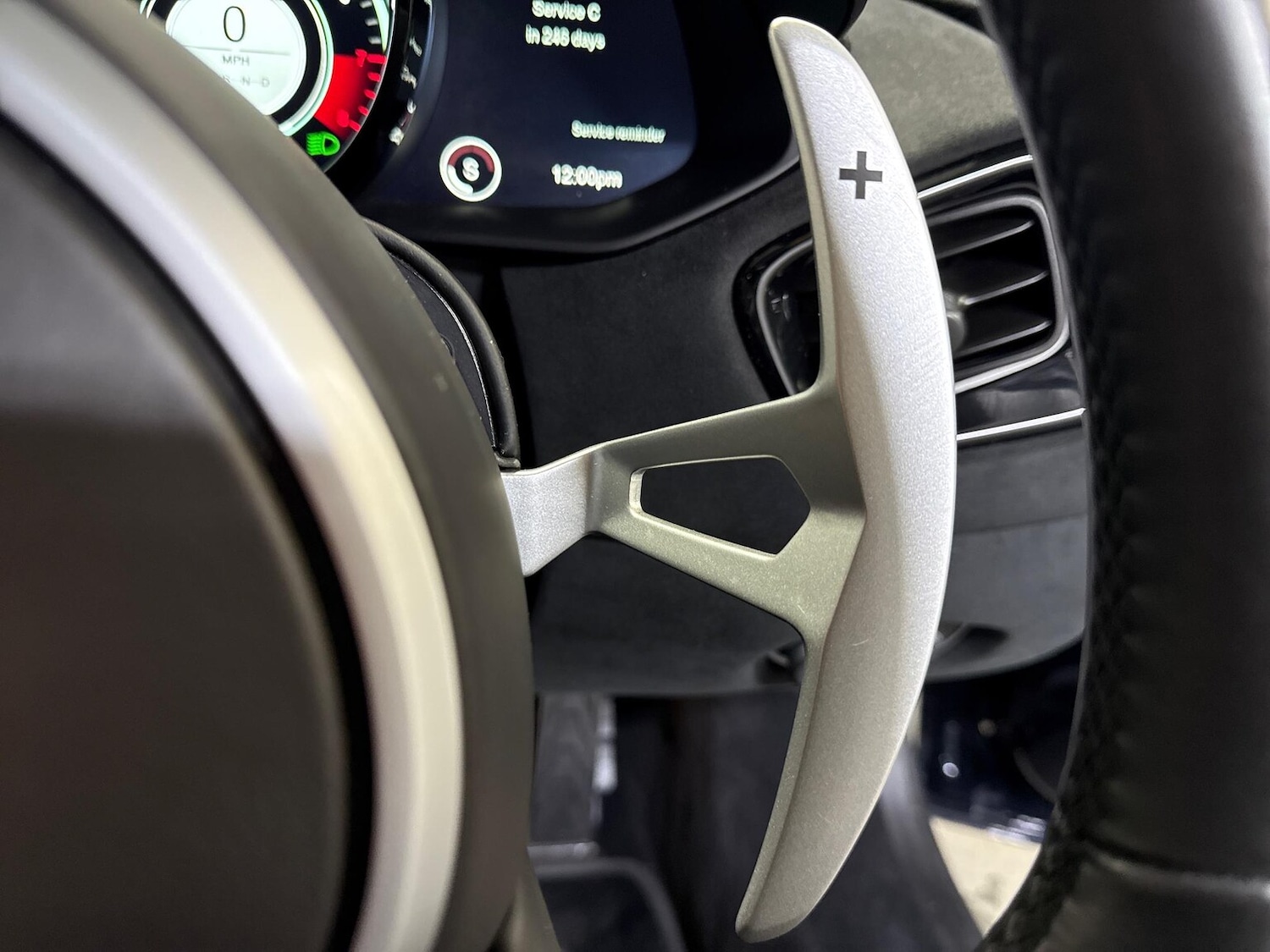 Used Aston Martin Vantage 2019 for sale - 76402393: Photo 37