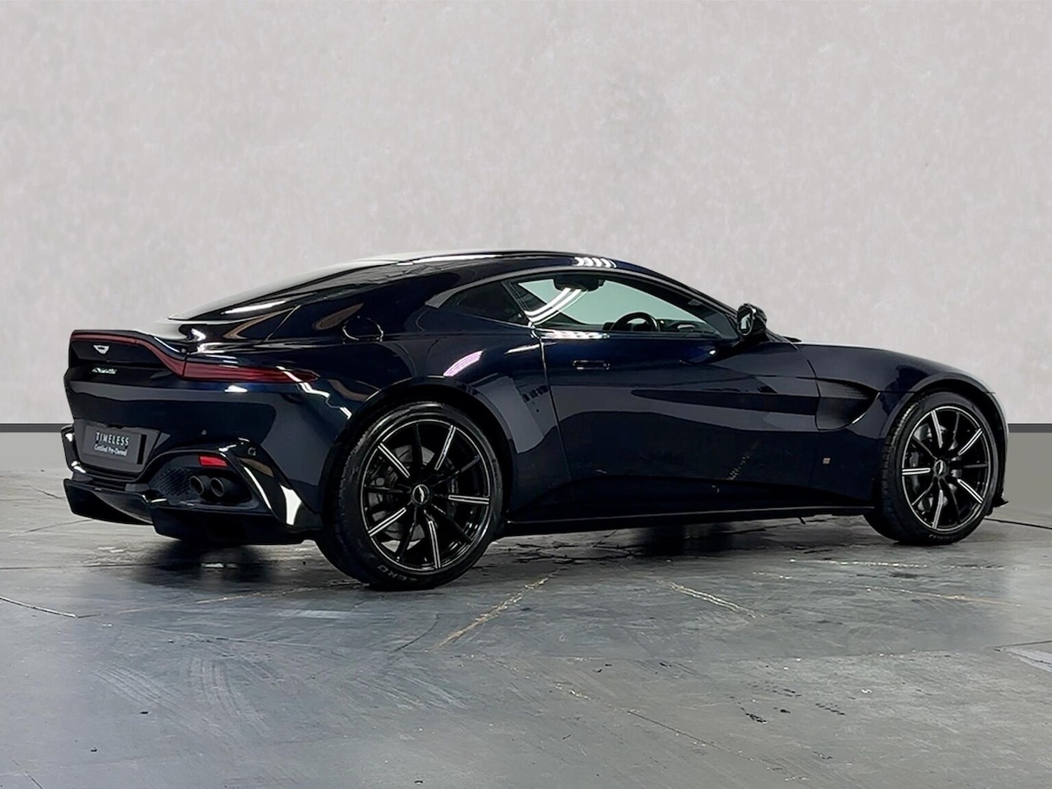 Used Aston Martin Vantage 2019 for sale - 76402393: Photo 4