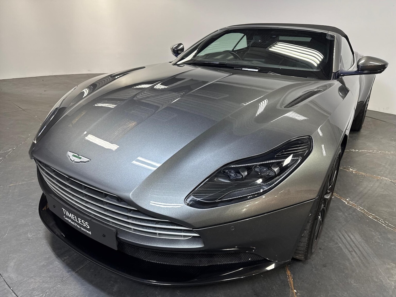 Used Aston Martin DB11 2019 for sale - 76219152: Photo 20