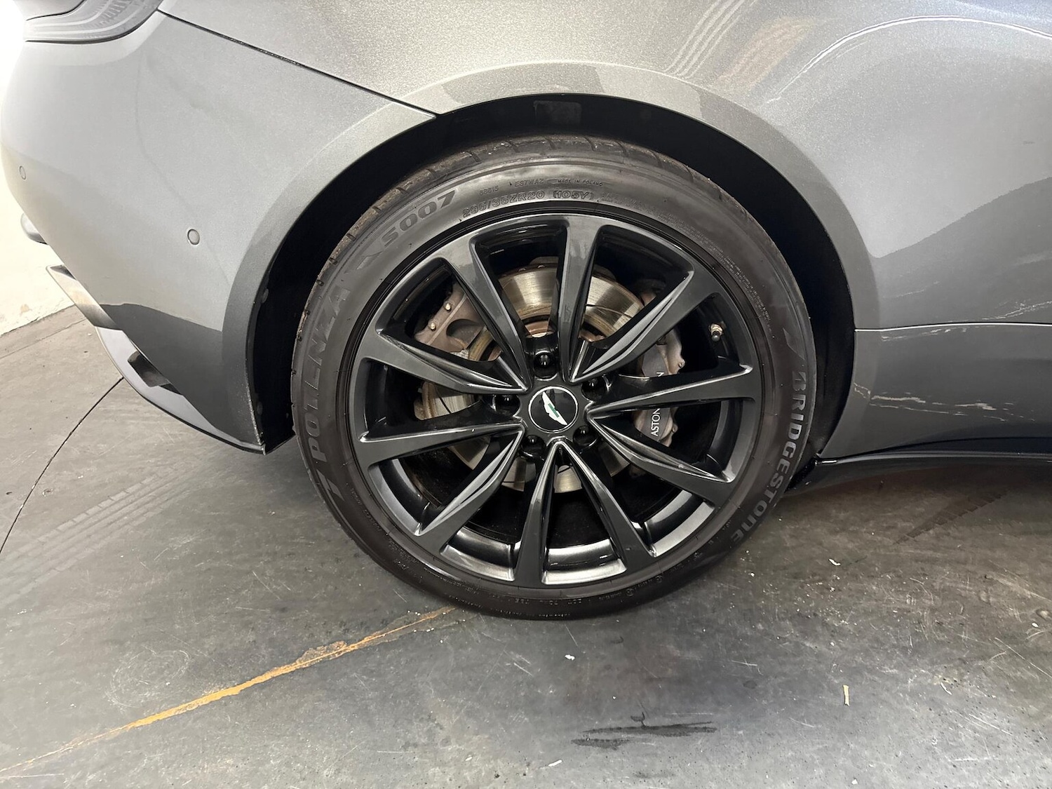 Used Aston Martin DB11 2019 for sale - 76219152: Photo 25