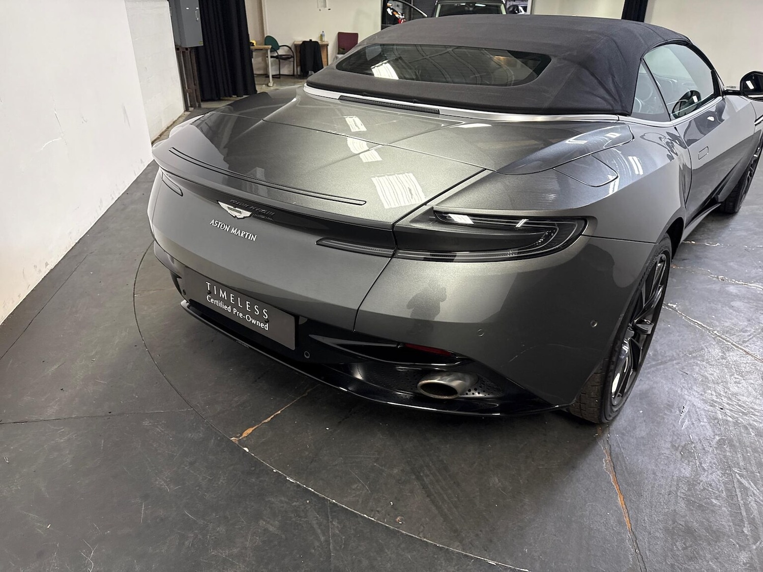 Used Aston Martin DB11 2019 for sale - 76219152: Photo 27
