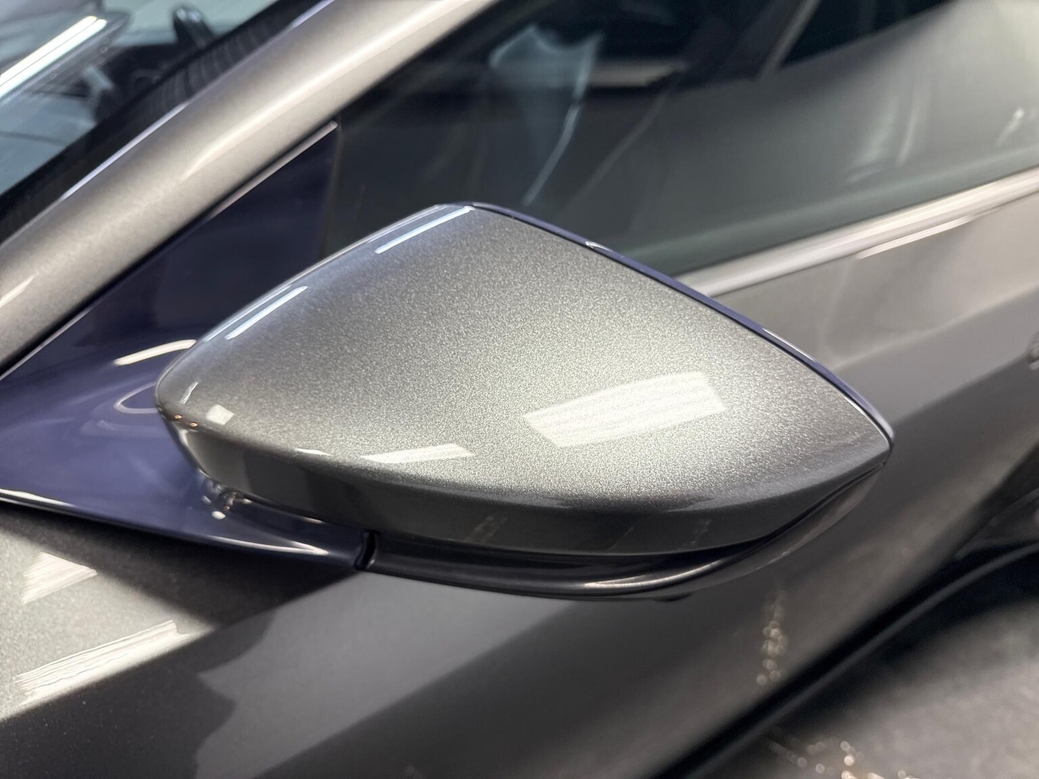 Used Aston Martin DB11 2019 for sale - 76219152: Photo 32