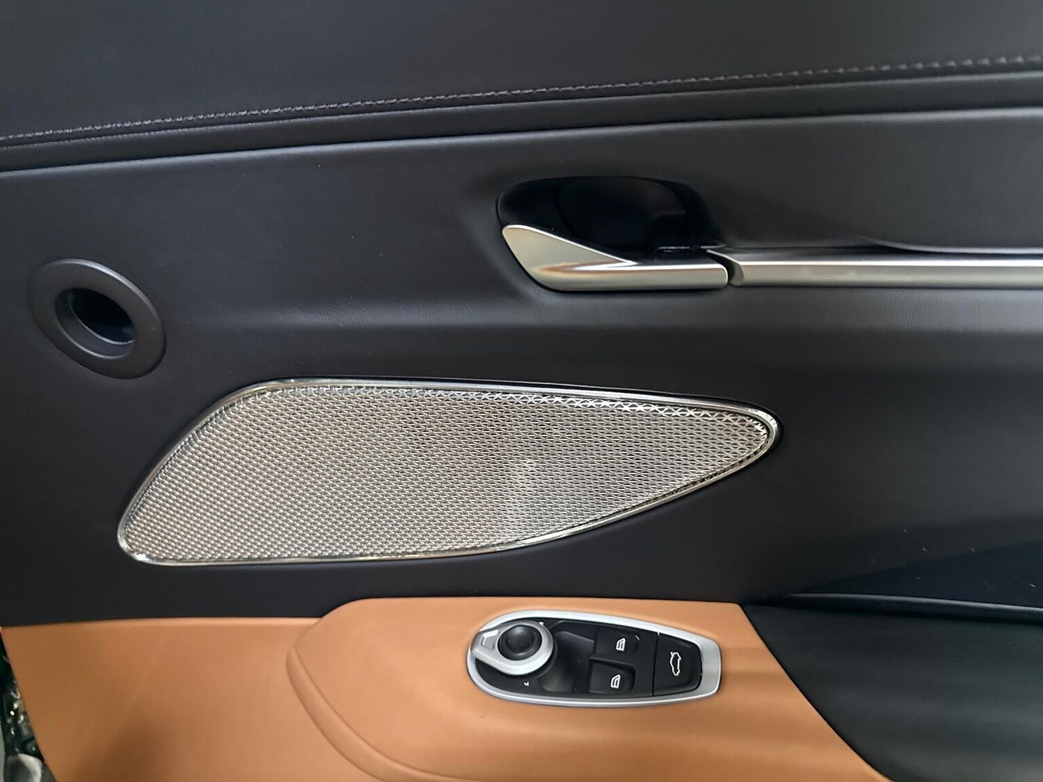 Used Aston Martin Vantage 2024 for sale - 78193245: Photo 26