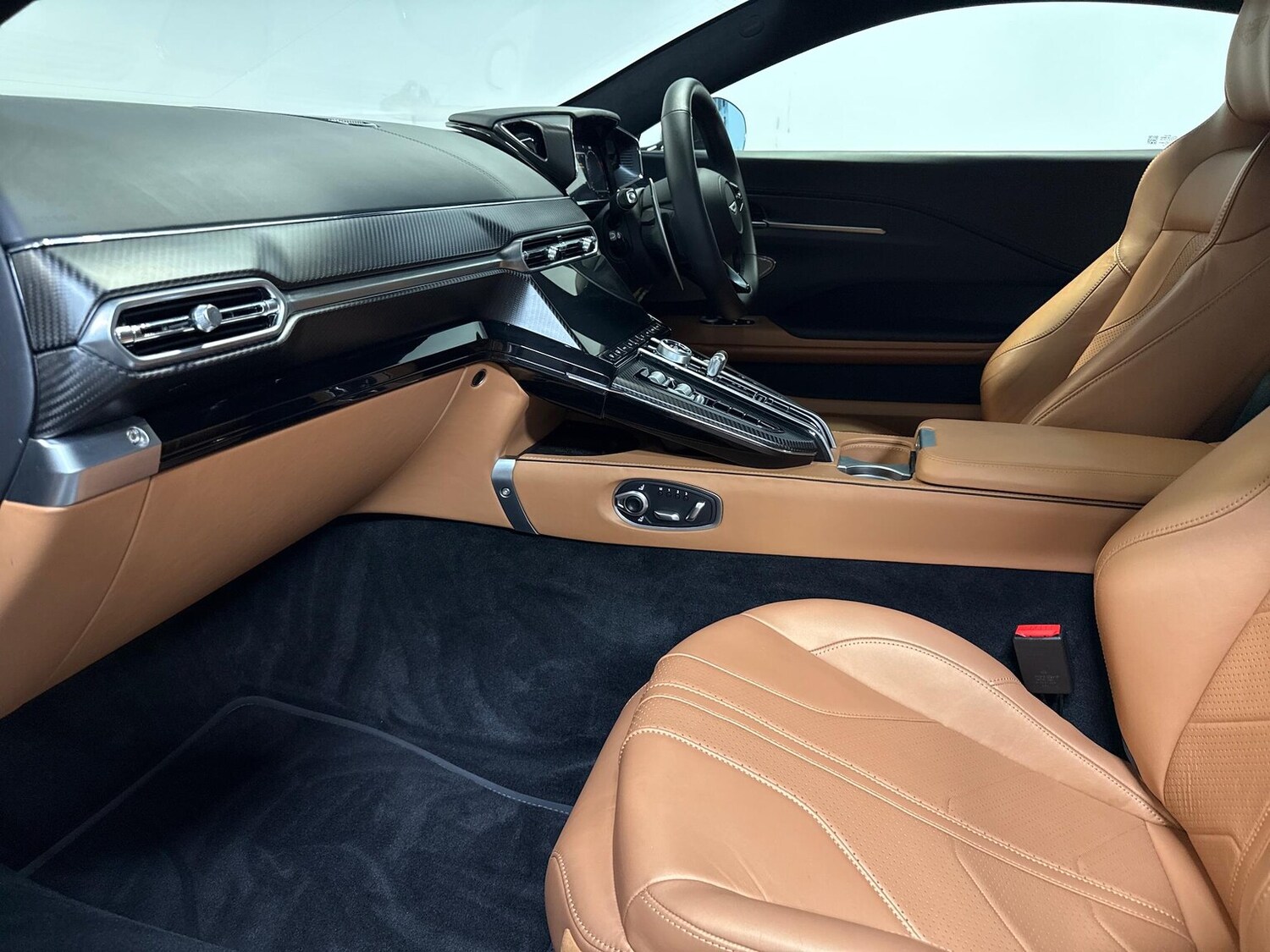 Used Aston Martin Vantage 2024 for sale - 78193245: Photo 38