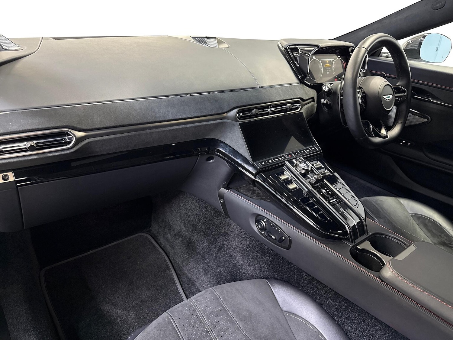 Used Aston Martin Vantage 2025 for sale - 77489598: Photo 21