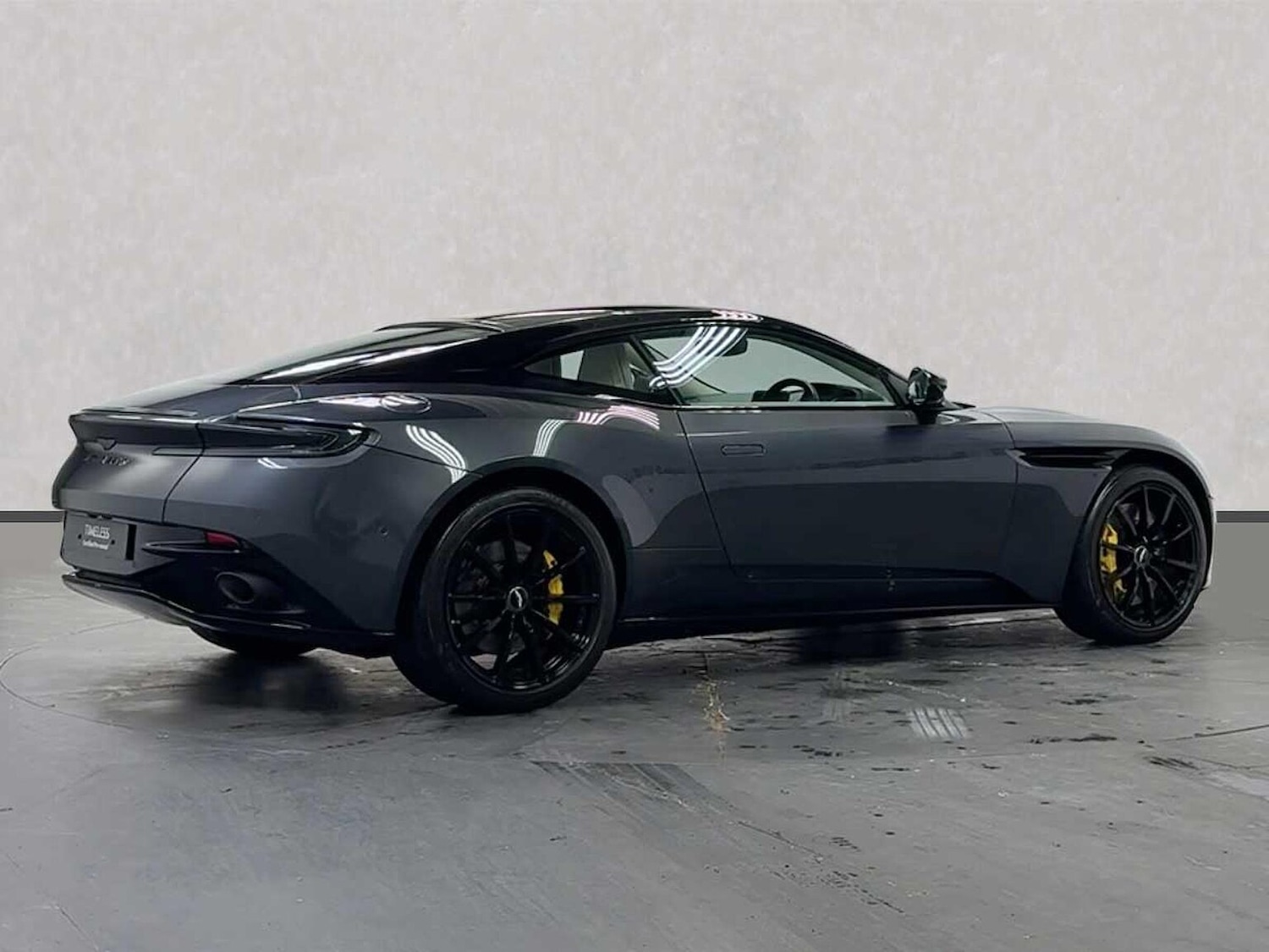 Used Aston Martin DB11 2021 for sale - 77687981: Photo 4