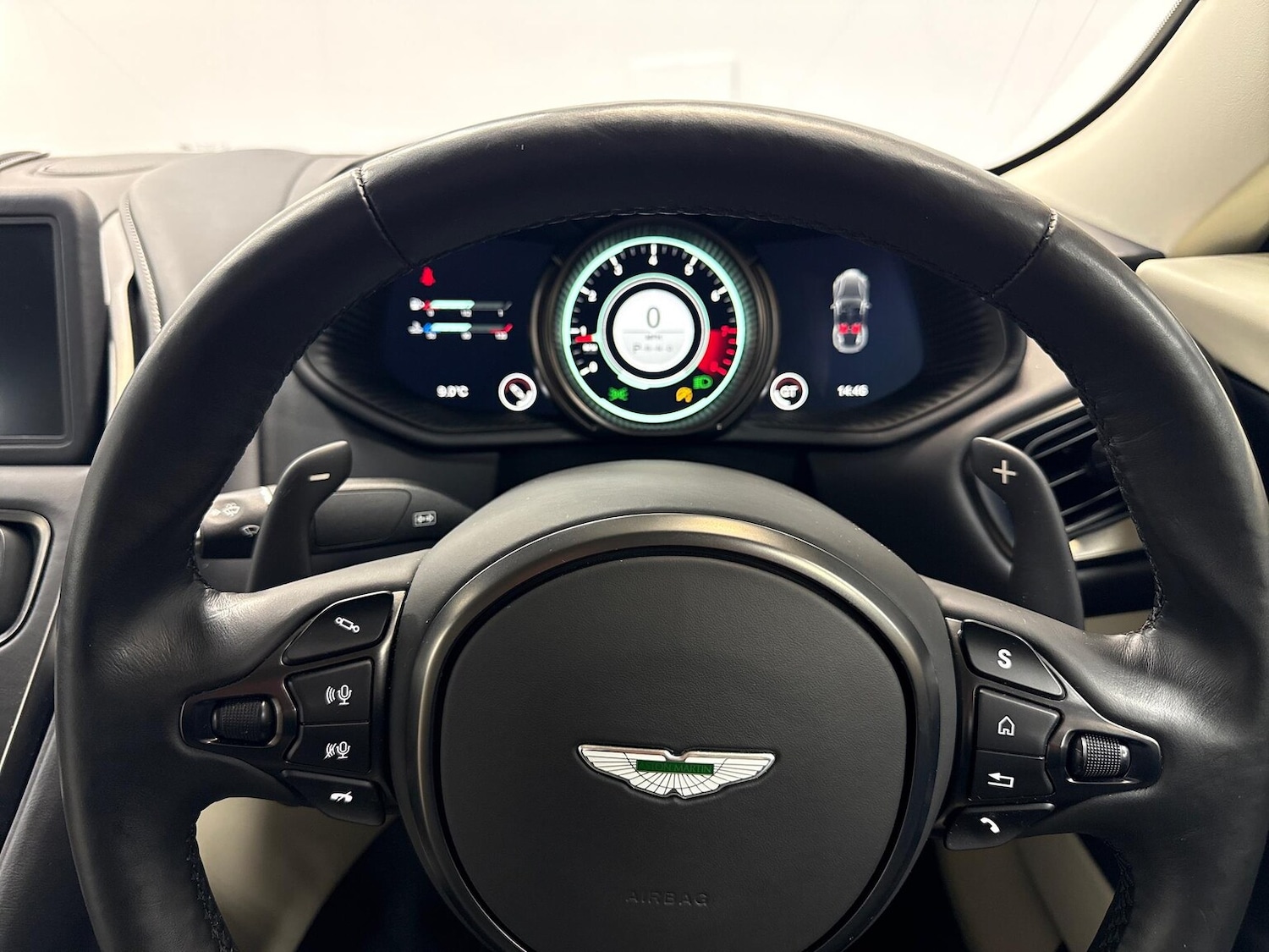 Used Aston Martin DB11 2021 for sale - 77687981: Photo 40