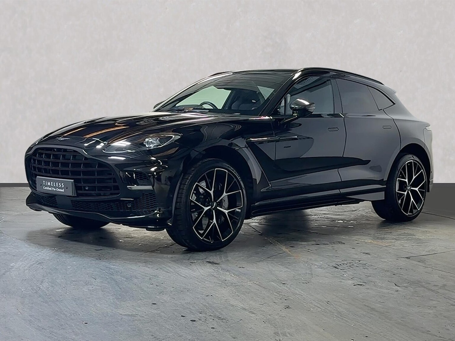 Used Aston Martin DBX 2025 for sale - 77775143: Photo 12