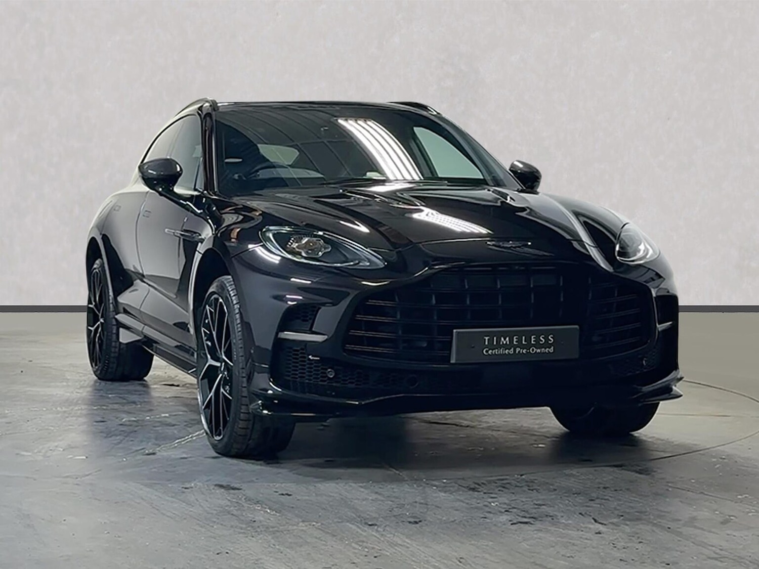Used Aston Martin DBX 2025 for sale - 77775143: Photo 16