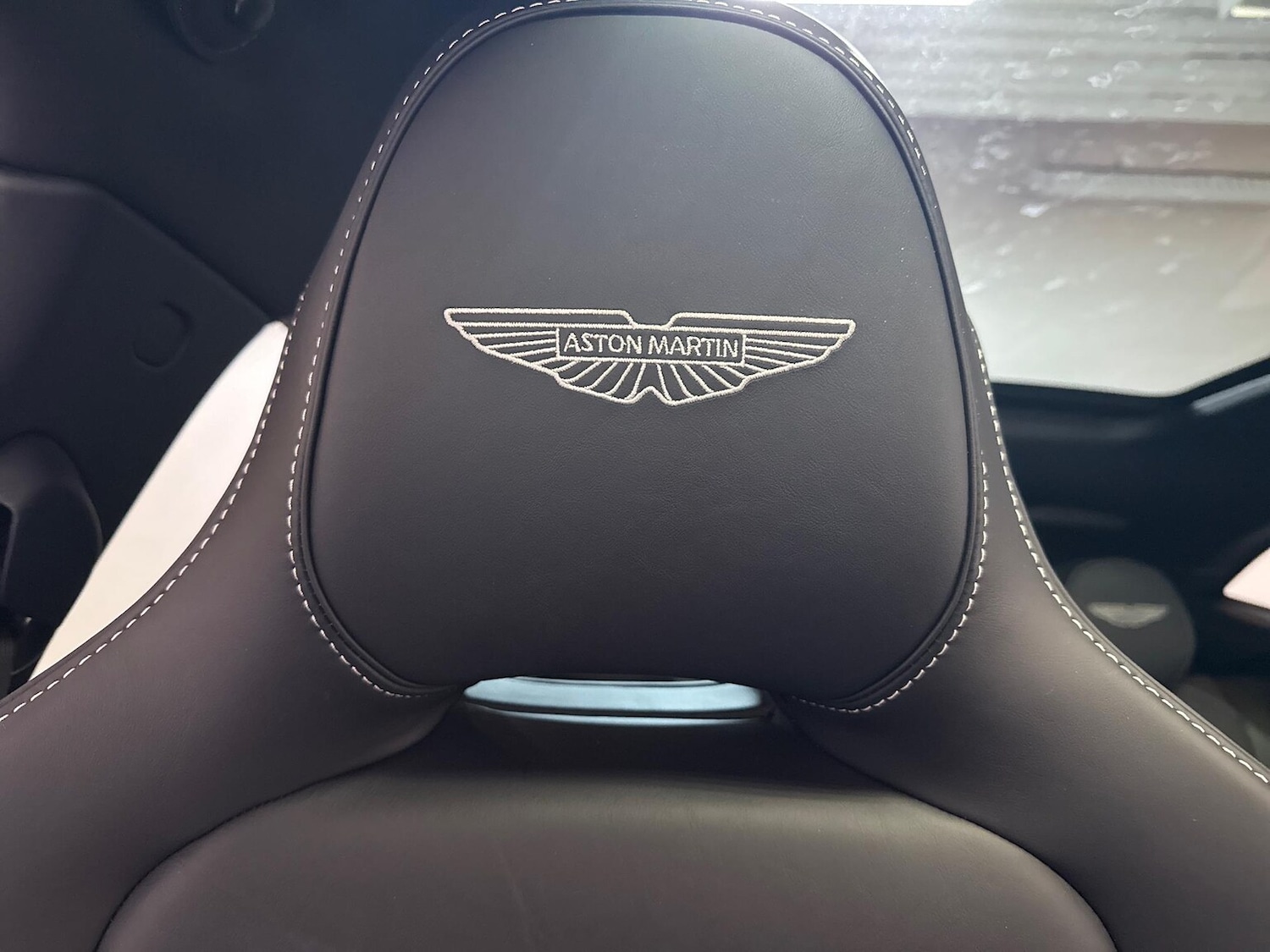 Used Aston Martin DBX 2025 for sale - 77775143: Photo 34