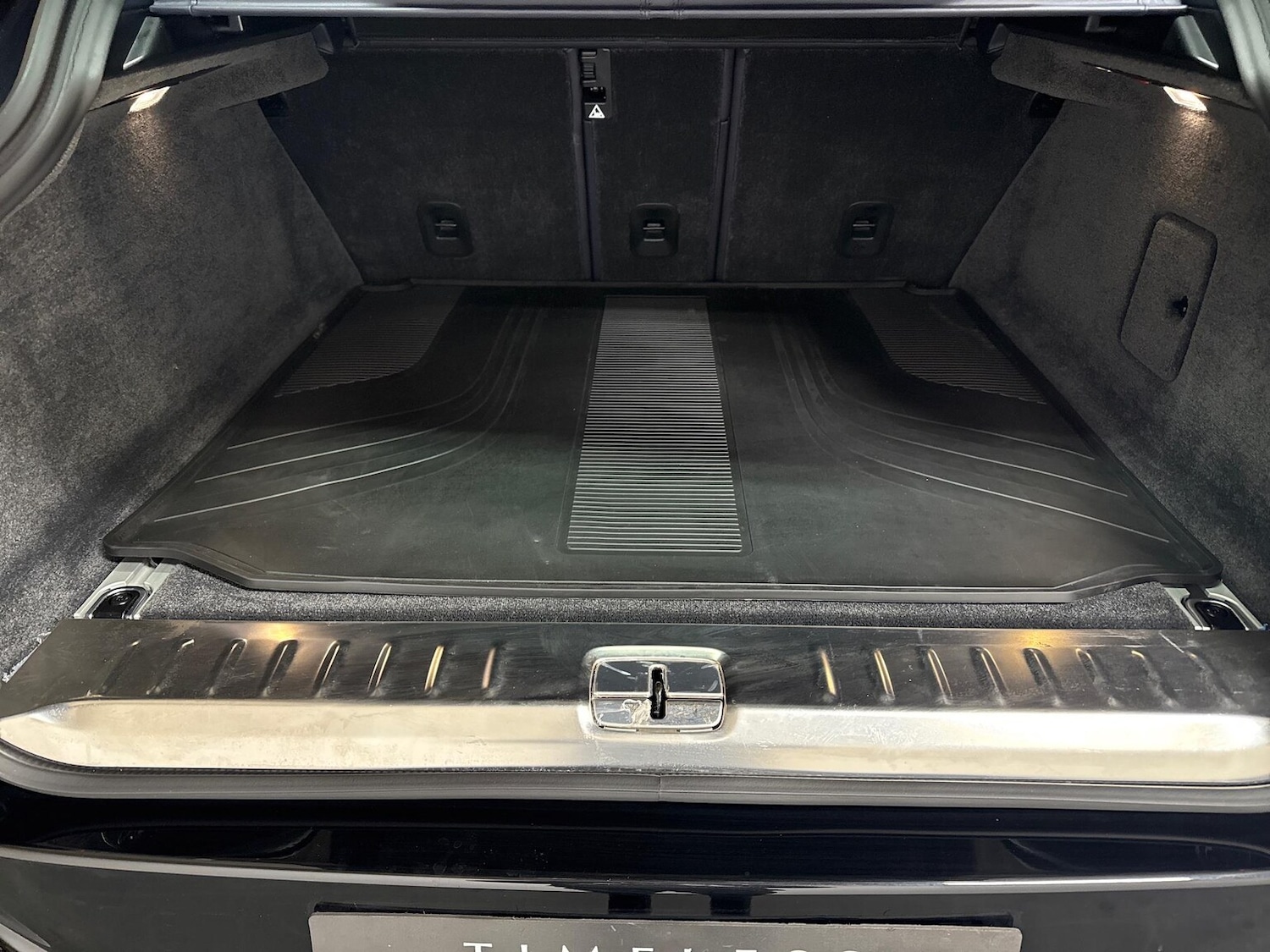 Used Aston Martin DBX 2025 for sale - 77775143: Photo 36