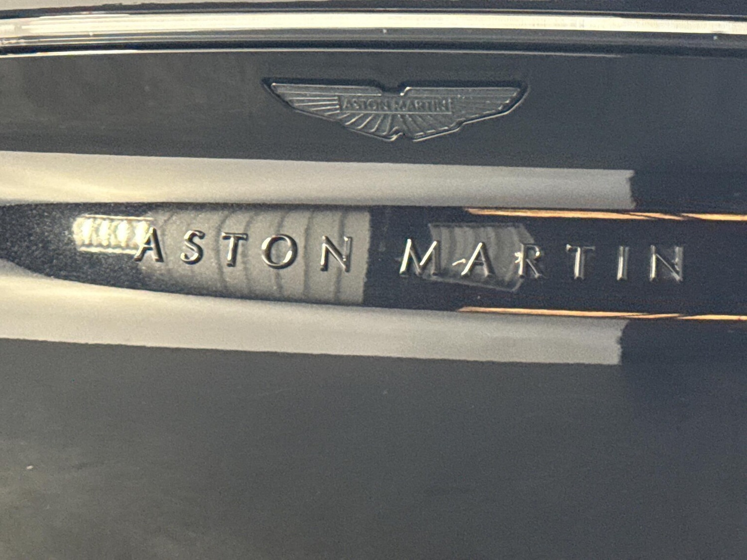 Used Aston Martin DBX 2025 for sale - 77775143: Photo 39