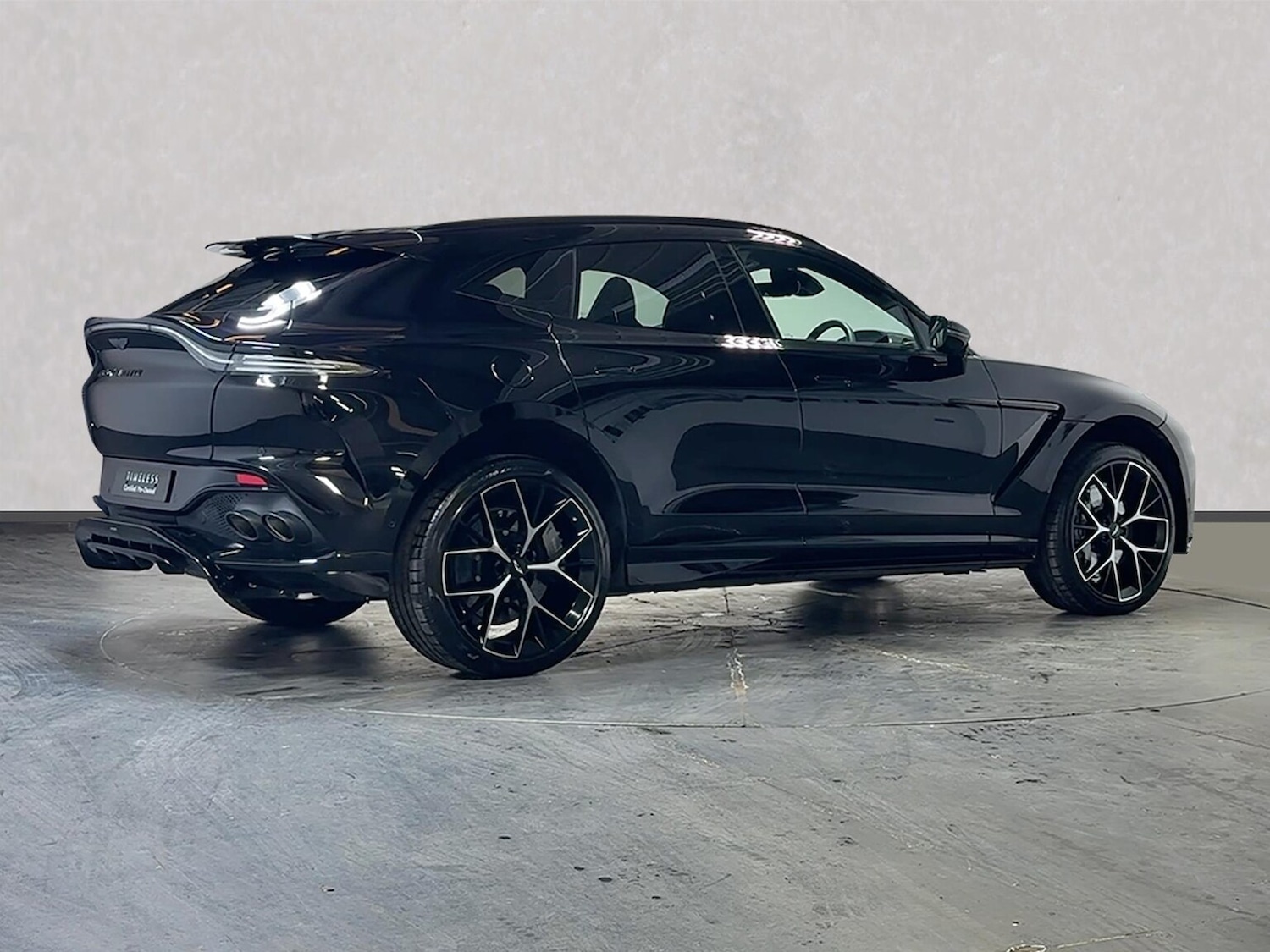 Used Aston Martin DBX 2025 for sale - 77775143: Photo 4