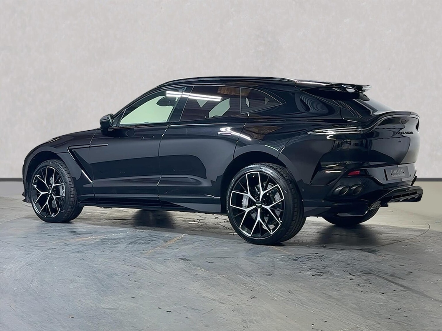 Used Aston Martin DBX 2025 for sale - 77775143: Photo 9