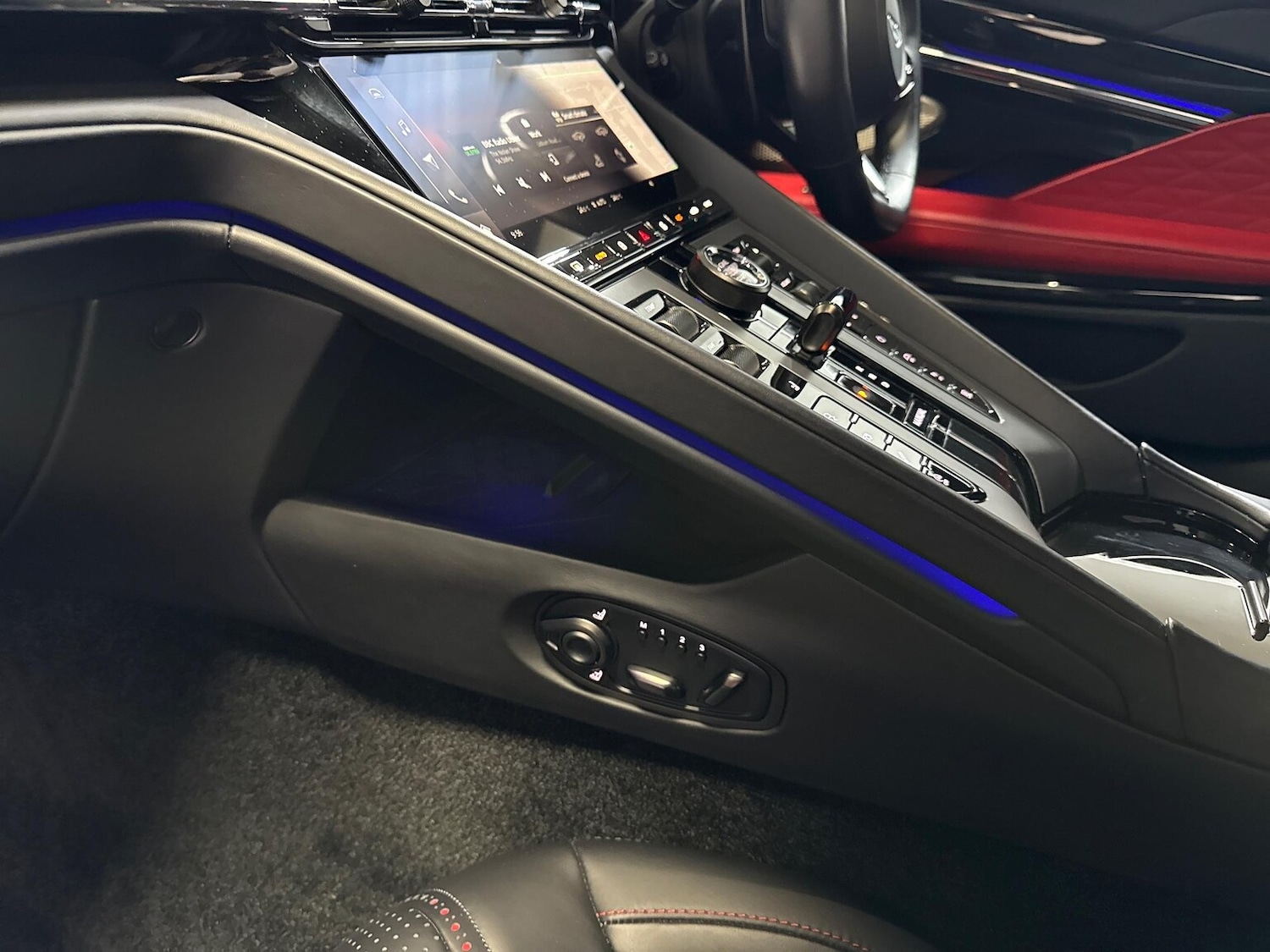 Used Aston Martin V8 2024 for sale - 77489616: Photo 22