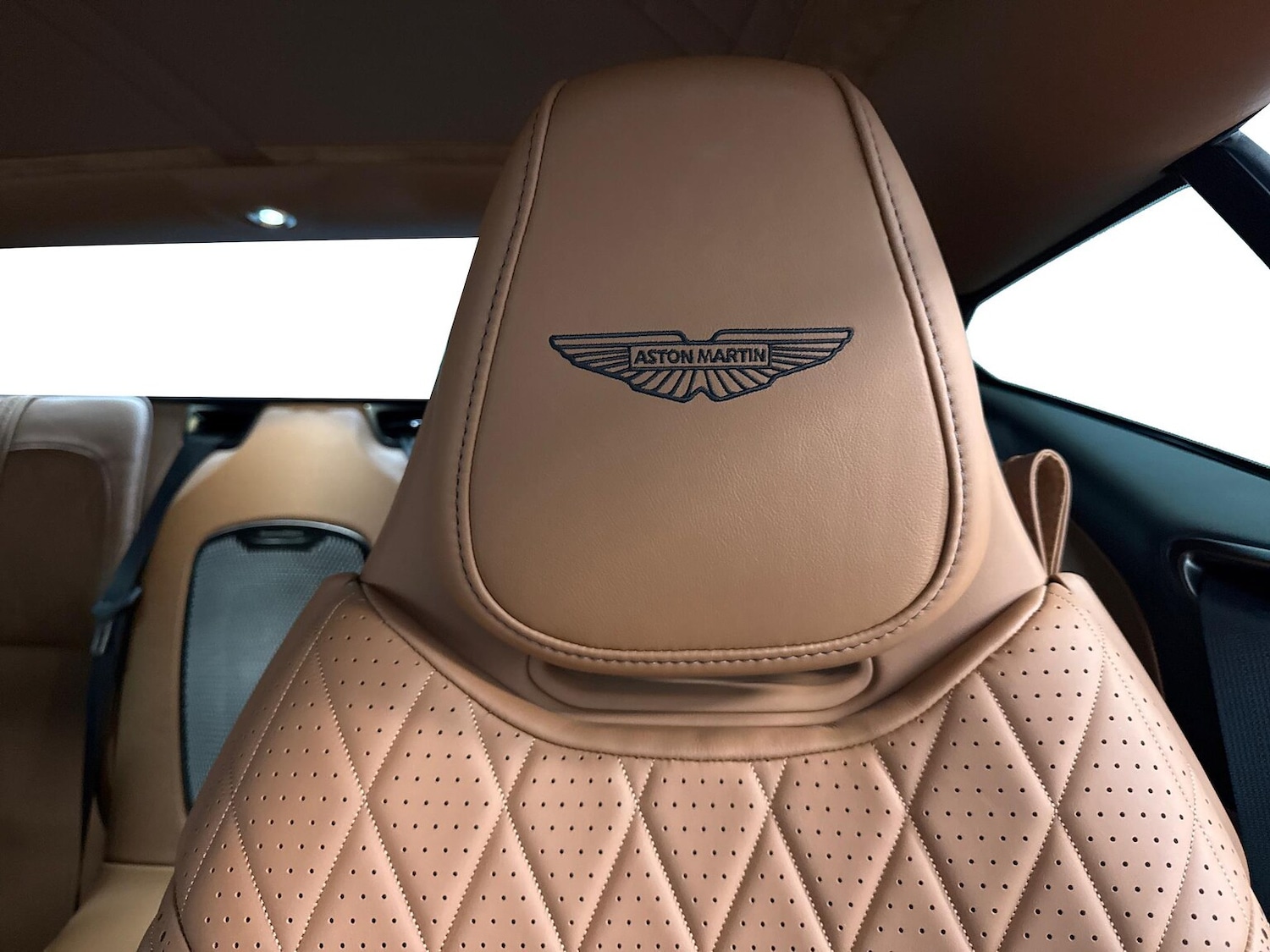 Used Aston Martin V8 2025 for sale - 76402396: Photo 19