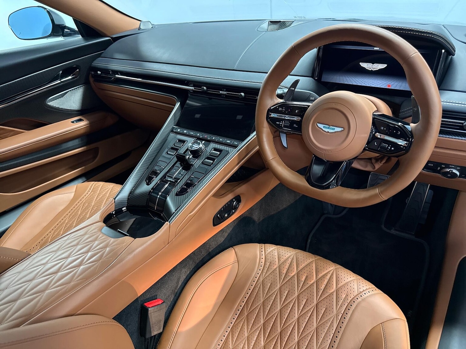 Used Aston Martin V8 2025 for sale - 76402396: Photo 25