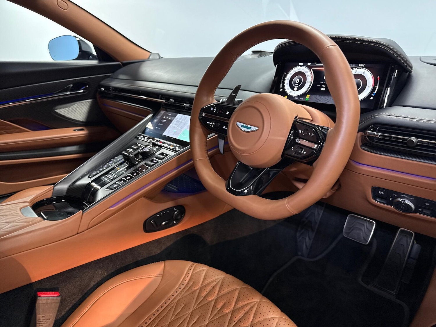 Used Aston Martin V8 2025 for sale - 76402396: Photo 37