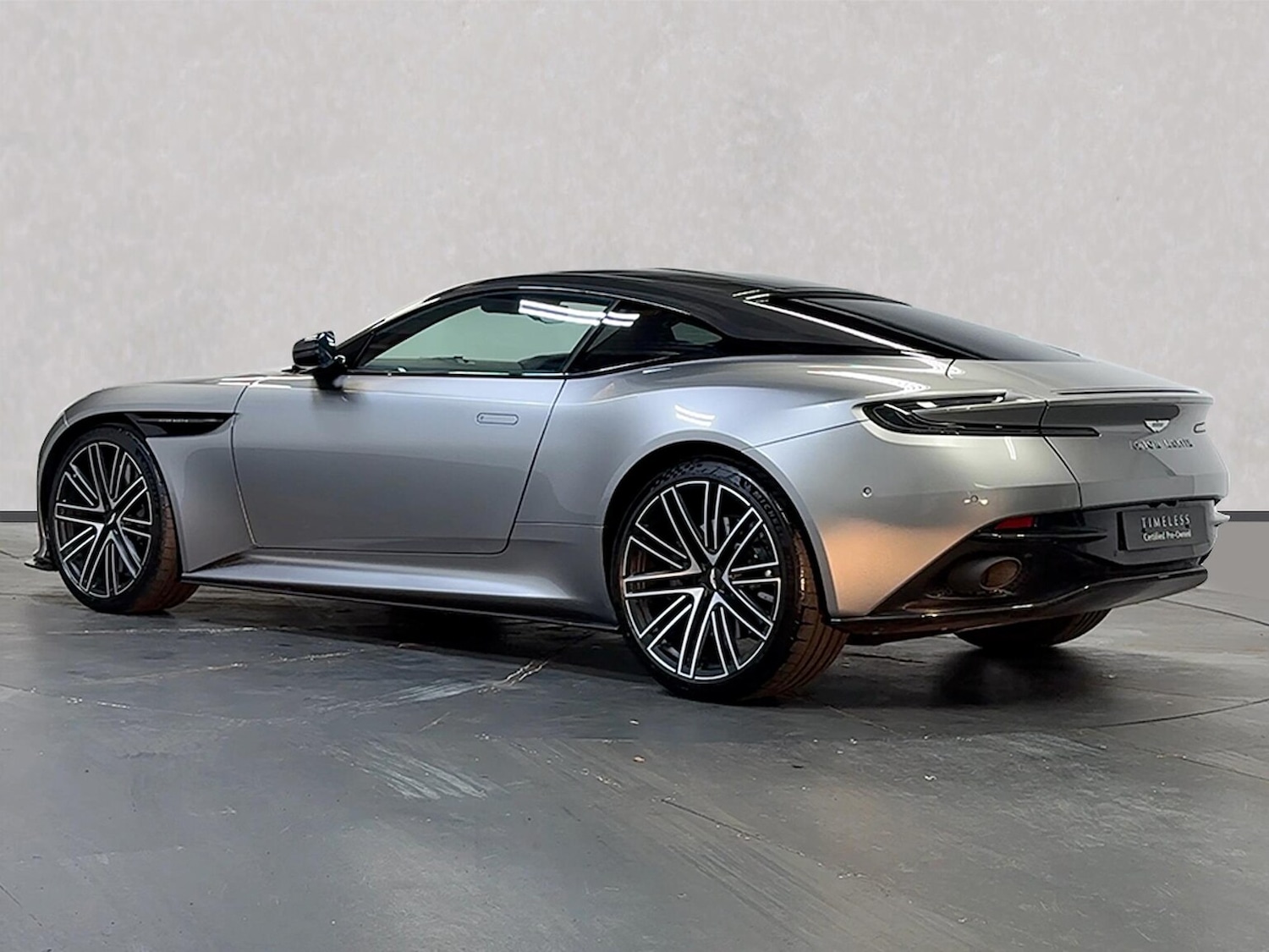 Used Aston Martin V8 2025 for sale - 76402396: Photo 9