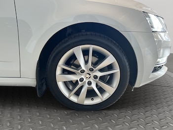 Used Skoda Octavia 2019 for sale - 78273918: Photo