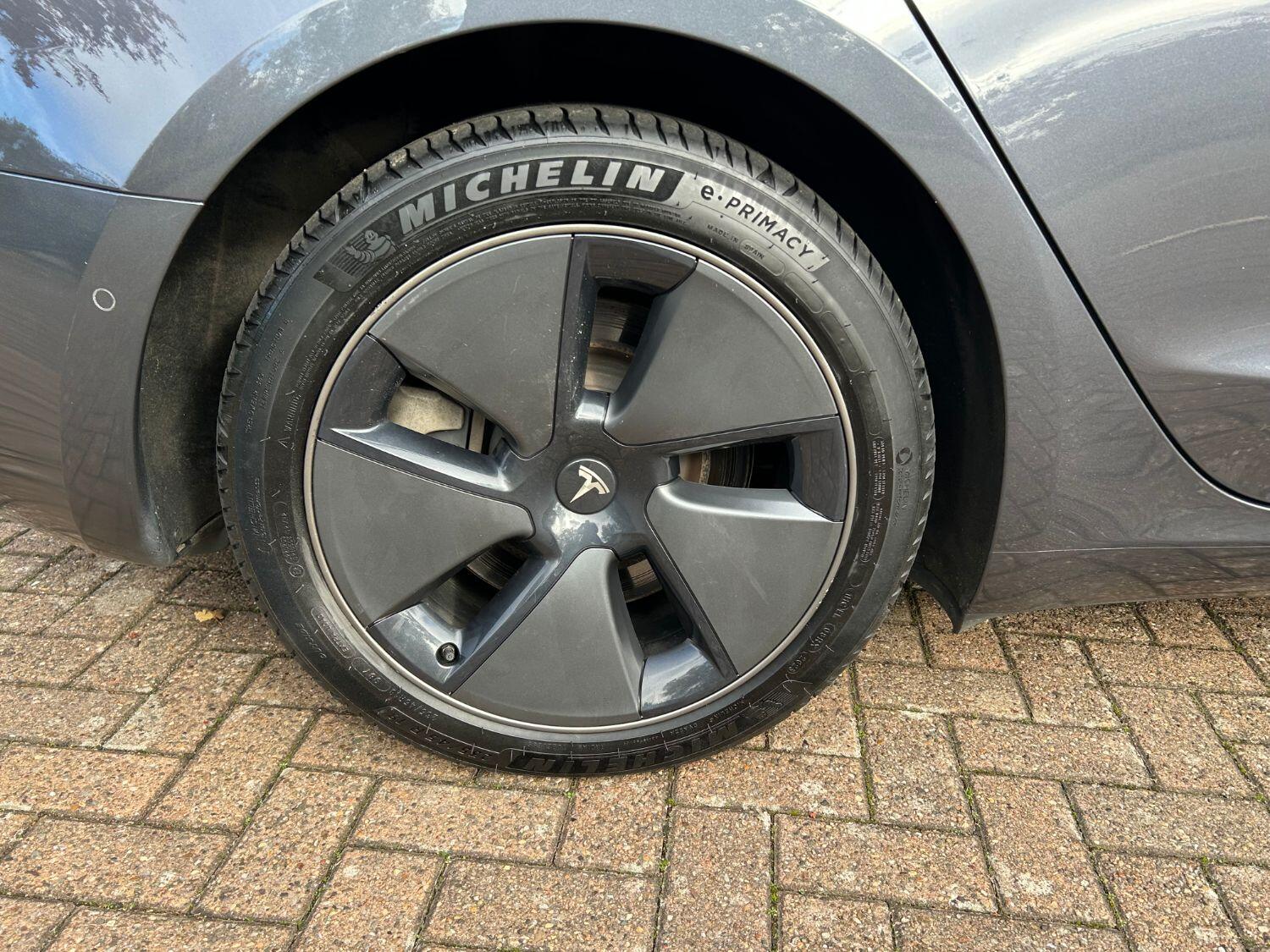 Used Tesla Model 3 2021 for sale - 76107433: Photo 9