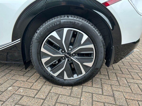 Used Kia EV6 2022 for sale - 75767123: Photo 13