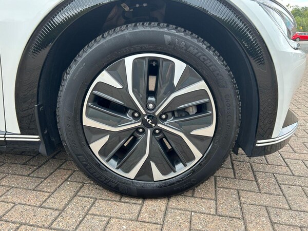 Used Kia EV6 2022 for sale - 75767123: Photo 4