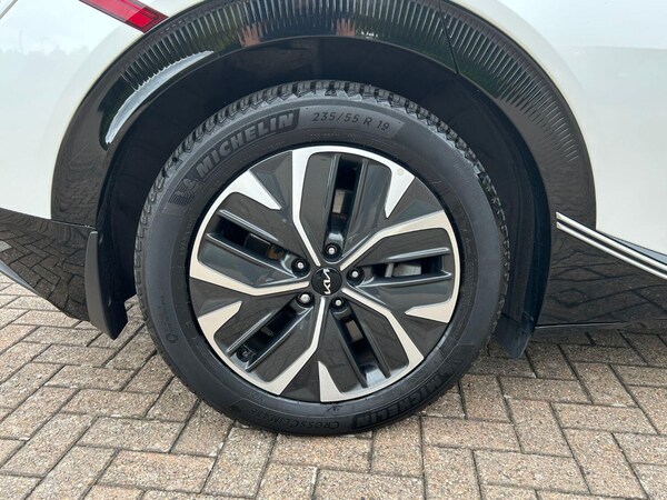 Used Kia EV6 2022 for sale - 75767123: Photo 9