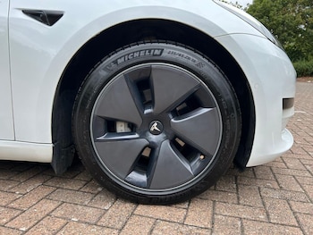 Used Tesla Model 3 2022 for sale - 75686046: Photo