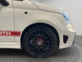 Used Abarth 595 2018 for sale - 77536019: Photo