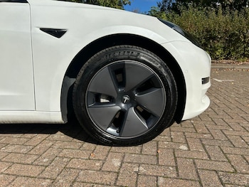 Used Tesla Model 3 2020 for sale - 76011283: Photo 4