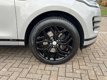 Used Land Rover Range Rover Evoque 2019 for sale - 76397115: Photo