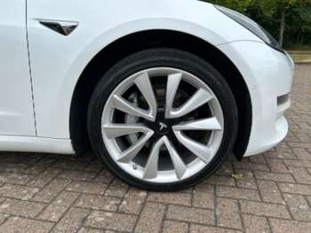 Used Tesla Model 3 2019 for sale - 75101054: Photo