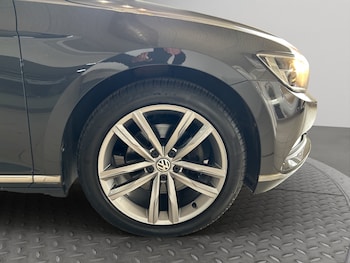 Used Volkswagen Passat 2016 for sale - 78332162: Photo