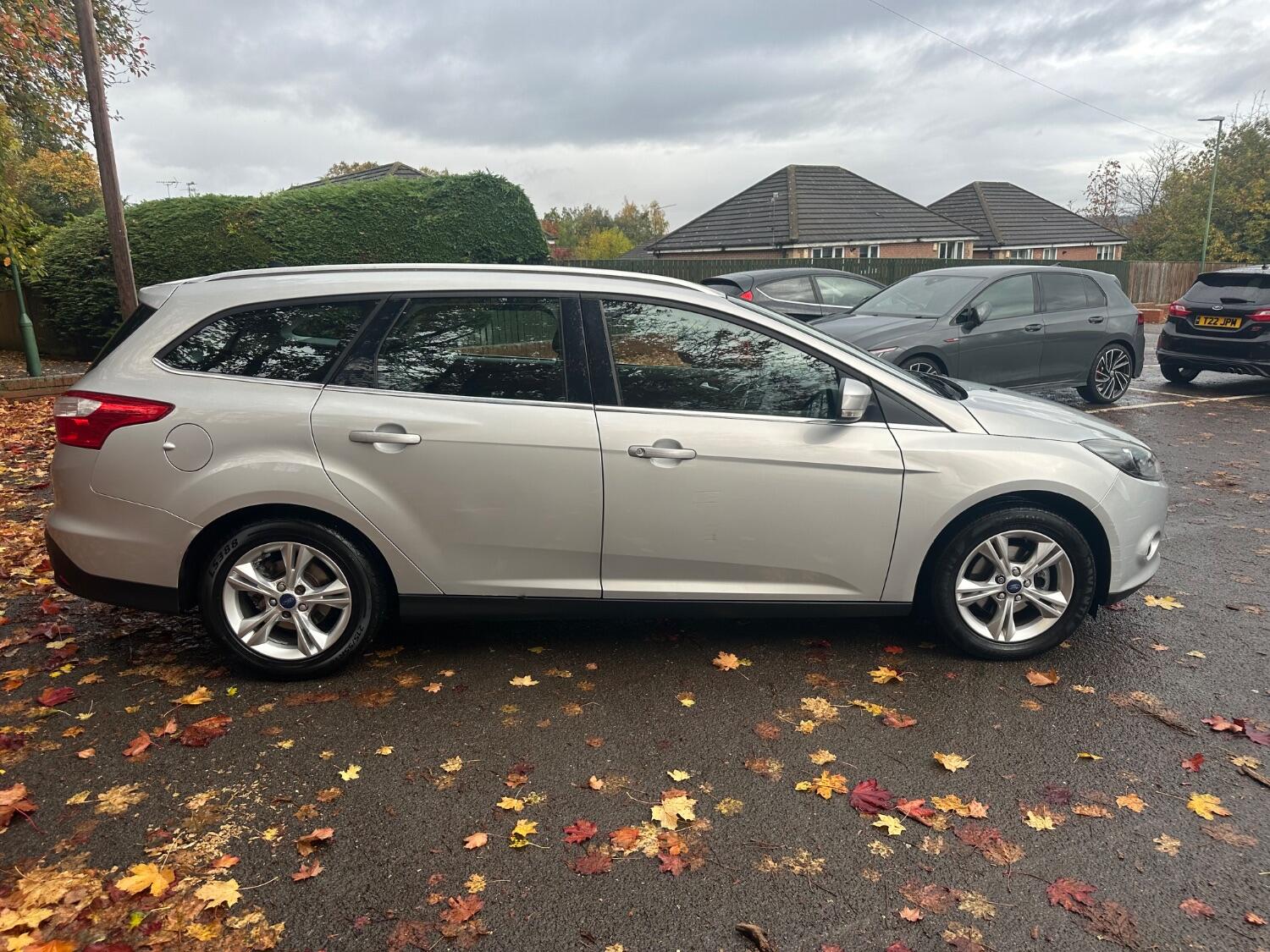 Used Ford Focus 2012 for sale - 76347102: Photo 4