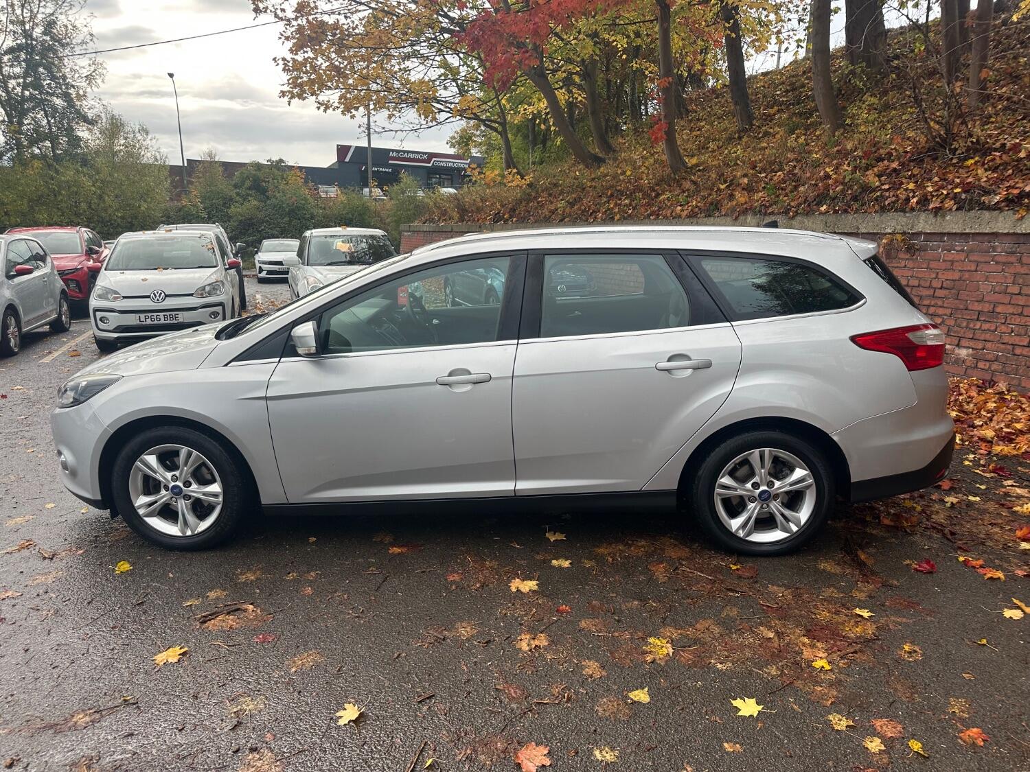 Used Ford Focus 2012 for sale - 76347102: Photo 6