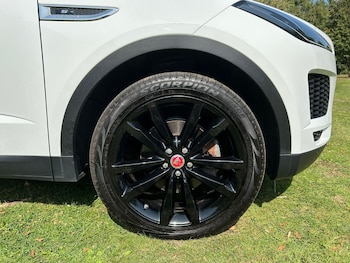 Used Jaguar E-Pace 2019 for sale - 75575388: Photo