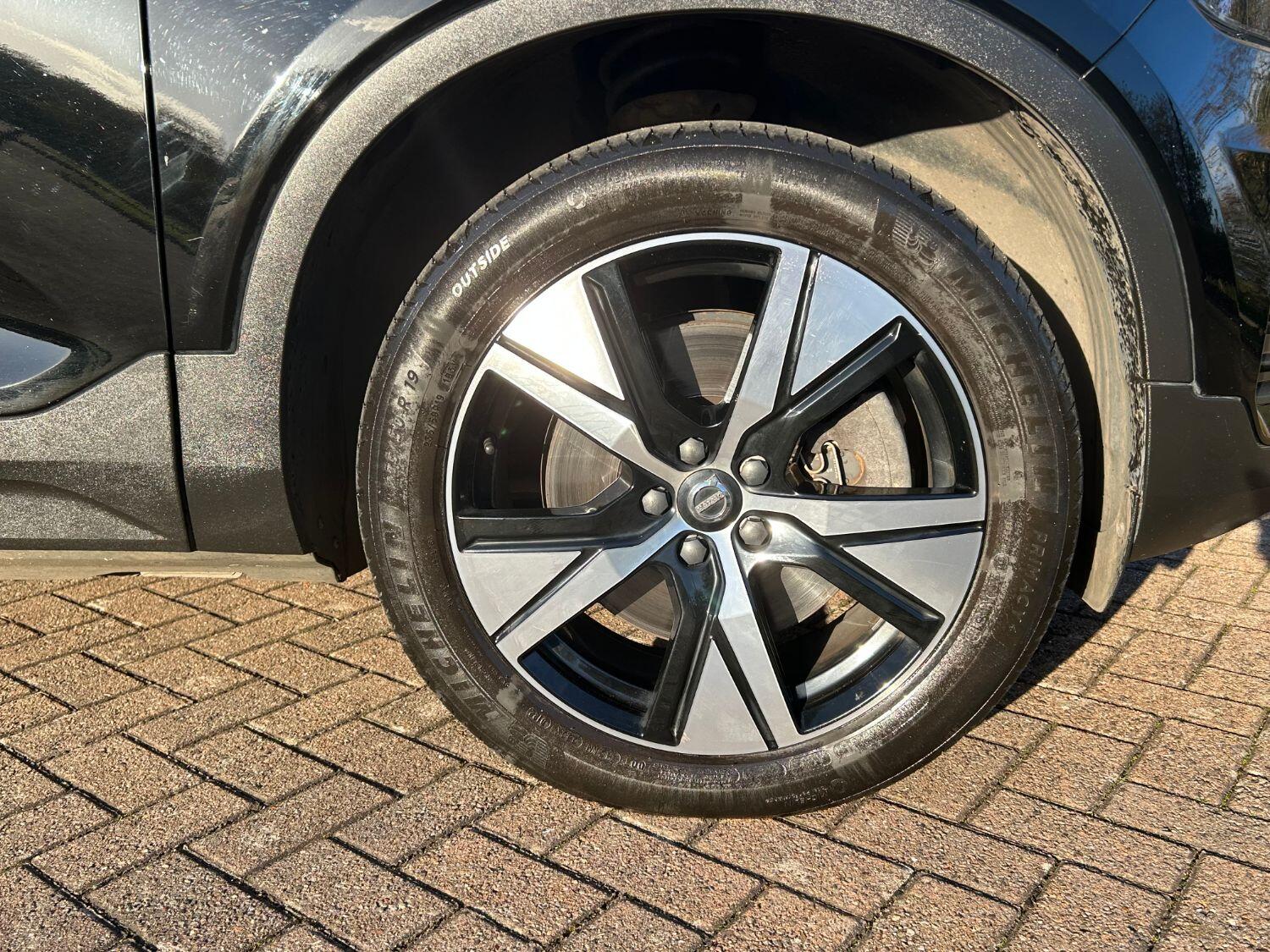 Used Volvo XC40 2021 for sale - 76334769: Photo 4