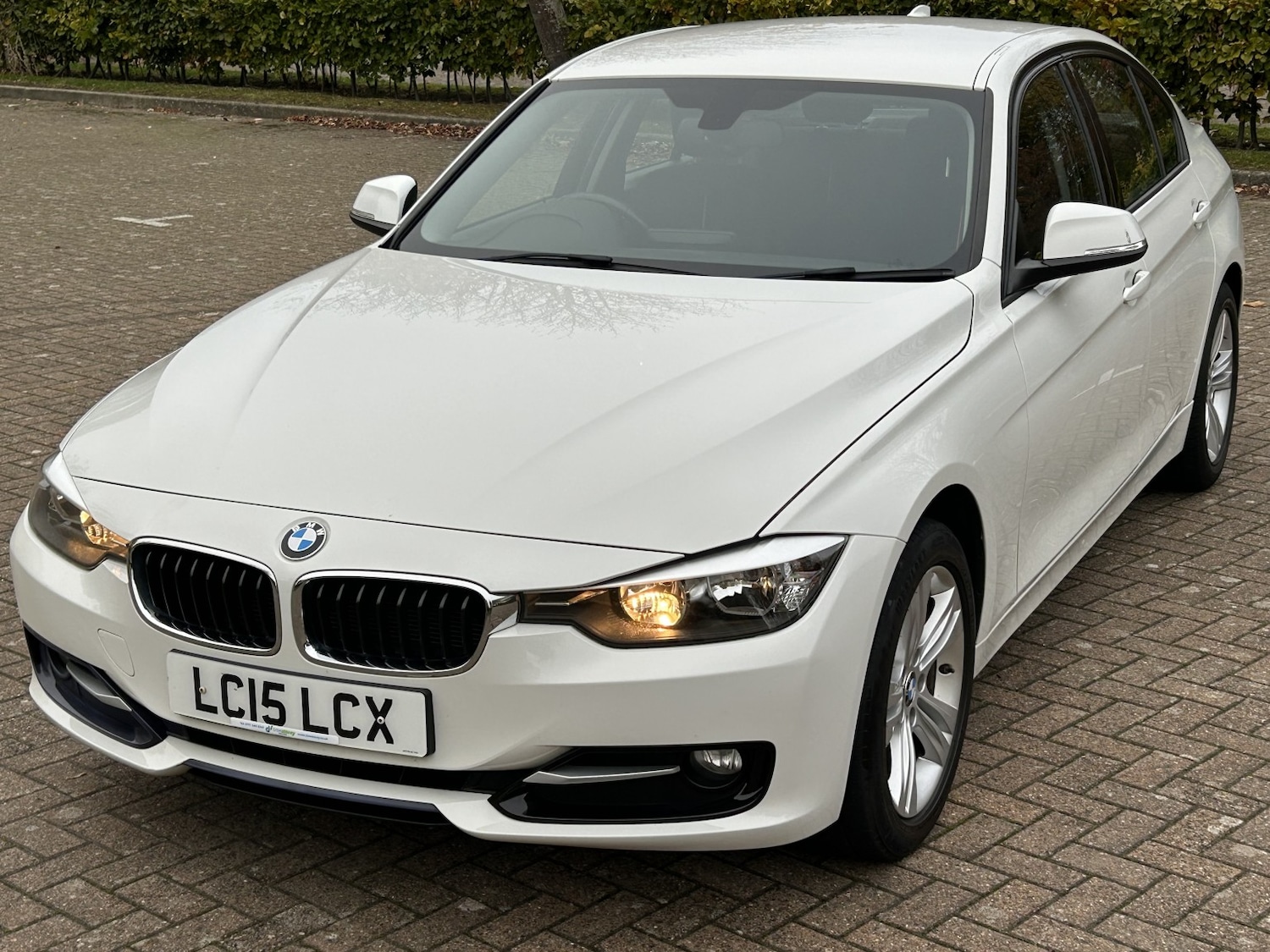 Used BMW 3 Series 2015 for sale - 76418320: Photo 3