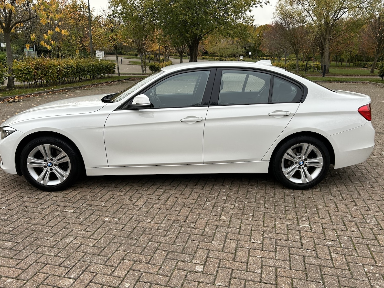Used BMW 3 Series 2015 for sale - 76418320: Photo 9