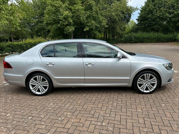 Used Skoda Superb 2014 for sale - 75718329: Photo 10